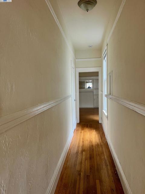 459 11Th Ave, San Francisco CA: https://media.crmls.org/mediaz/7e5bc1b2-dcf1-47d6-b814-73ae9d5463f2.jpg