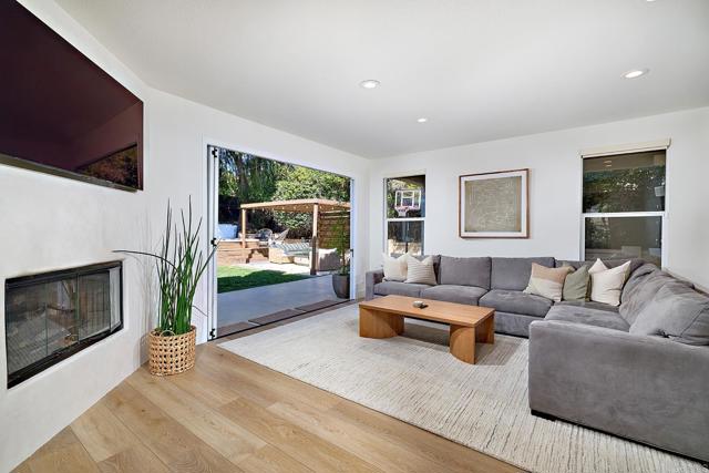 2610 Garden House Road, Carlsbad CA: https://media.crmls.org/mediaz/7e5c43b3-7e14-4f1d-a6ac-7d1596ba40ba.jpg