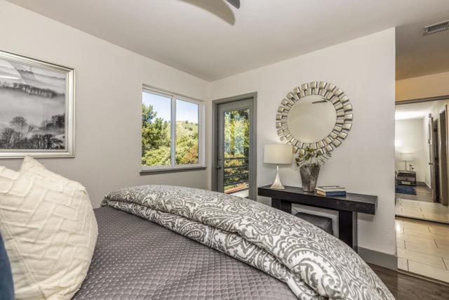 991 Fassler Avenue, Pacifica CA: https://media.crmls.org/mediaz/7e5d4988-1906-4f26-8379-4cdac18db6e6.jpg