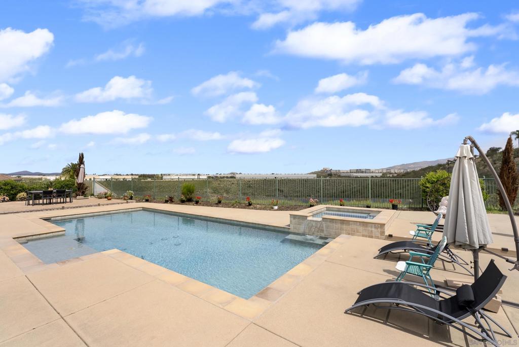 MLS #250032415SD img 45