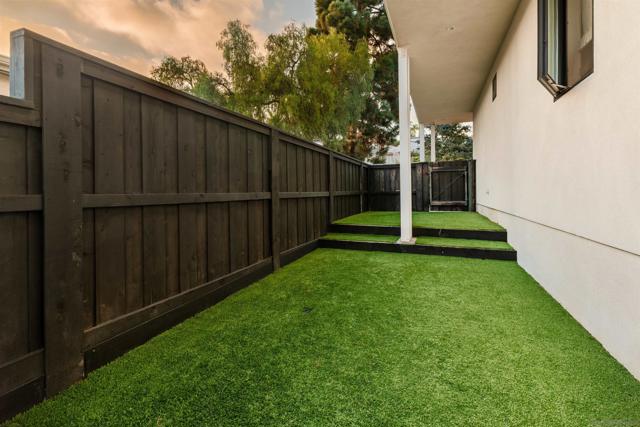1041 Van Nuys St, San Diego CA: https://media.crmls.org/mediaz/7e5f0ccf-3d4c-443c-91de-dc8d2dacda7d.jpg
