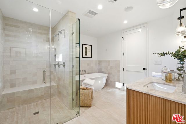 6321 Riggs Place, Los Angeles CA: https://media.crmls.org/mediaz/7e5f0e29-2370-4988-9824-8790b5684aba.jpg