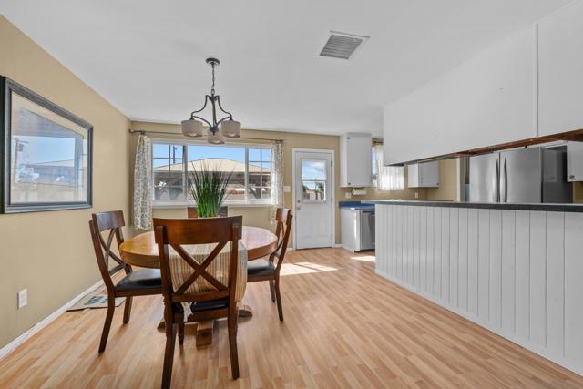 3996 Hatton Street, San Diego CA: https://media.crmls.org/mediaz/7e5ffd91-bc75-483e-886d-04c516908bc9.jpg