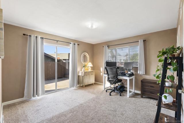 1007 Genie Ln, Cardiff by the Sea CA: https://media.crmls.org/mediaz/7e605758-59a5-4a6d-bb42-98c703841d9f.jpg