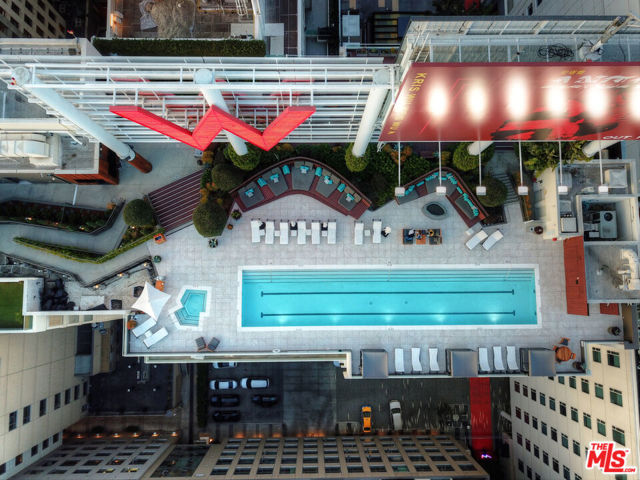 6250 Hollywood Boulevard, Los Angeles CA: https://media.crmls.org/mediaz/7e609122-f62f-4d0b-9df7-7c07839785ff.jpg