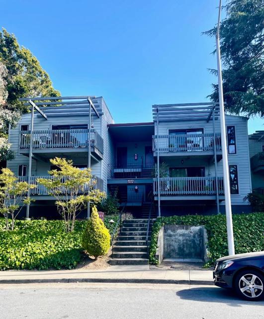 4111 George Avenue, San Mateo CA: https://media.crmls.org/mediaz/7e61ab8c-af22-40d3-8e5b-6175a63b7ea5.jpg
