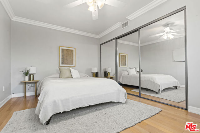 4701 Dunman Avenue, Woodland Hills CA: https://media.crmls.org/mediaz/7e61e249-fbab-4e10-93ef-30618f1f978e.jpg