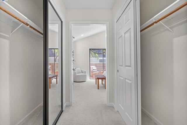163 Gladys Ave, Mountain View CA: https://media.crmls.org/mediaz/7e623f3d-fa9f-40b8-985e-e69a6c5474d0.jpg