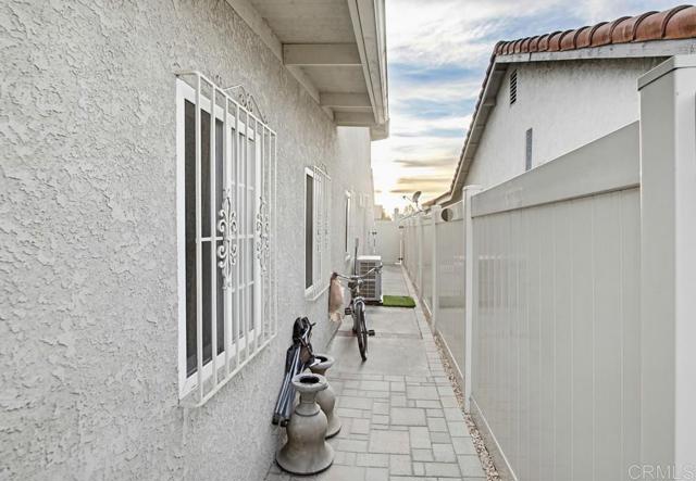 Detail Gallery Image 41 of 49 For 1775 Risueno Ct, San Diego,  CA 92154 - 4 Beds | 3 Baths