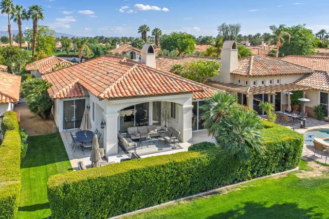 48225 Via Solana, La Quinta CA: https://media.crmls.org/mediaz/7e6292a2-4307-40f9-be64-b87a17e3add5.jpg