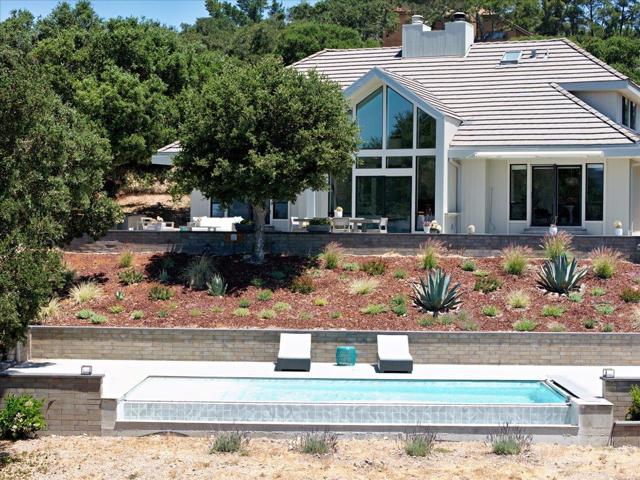 31499 Via Las Rosas, Carmel Valley CA: https://media.crmls.org/mediaz/7e62b2d4-8817-451d-98e6-099bf759f65f.jpg