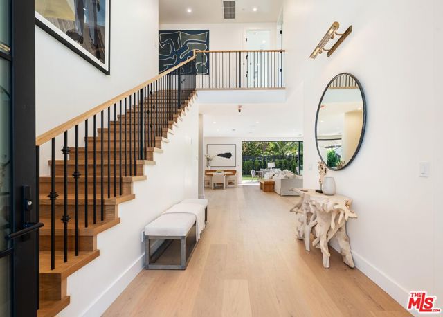 3267 Colby Avenue, Los Angeles CA: https://media.crmls.org/mediaz/7e64d83a-cc52-4c47-831d-445ca2f1d905.jpg