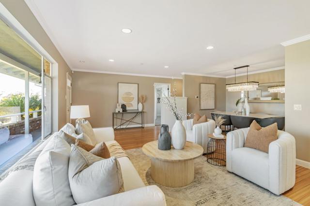 241 42nd Avenue, San Mateo CA: https://media.crmls.org/mediaz/7e64e15f-5165-4361-9281-64defefa6227.jpg