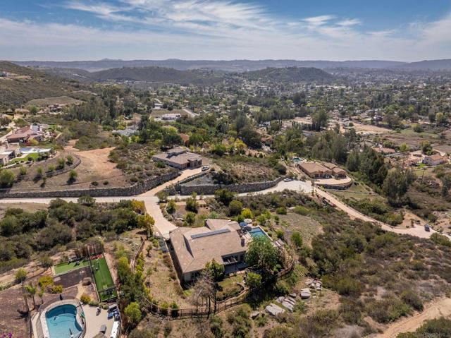 14516 Highcrest Ct, Poway, California 92064, 4 Bedrooms Bedrooms, ,3 BathroomsBathrooms,Single Family Residence,For Sale,Highcrest Ct,250020895SD