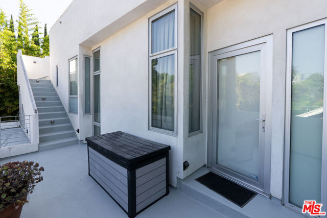 801 Westbourne Drive, West Hollywood CA: https://media.crmls.org/mediaz/7e66066f-ca99-468f-b418-1e24a00e14e2.jpg