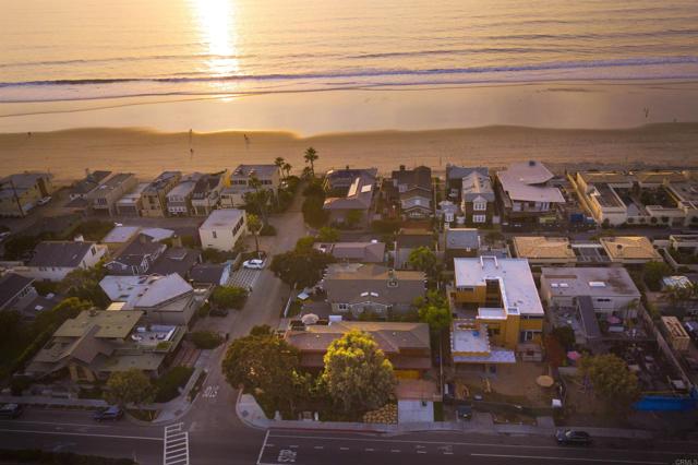 Detail Gallery Image 30 of 32 For 264 24th St, Del Mar,  CA 92014 - 3 Beds | 4 Baths