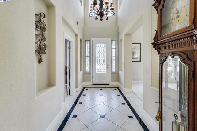 Image 4 of 58 For 2597 Ancona Cir