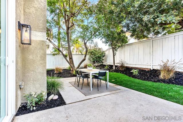 12169 Via San Loreno, San Diego CA: https://media.crmls.org/mediaz/7e67d0b0-2c2f-4f4a-b23b-b5dc546393a8.jpg