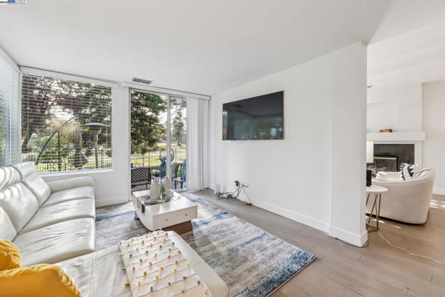 5310 E Lakeshore, San Ramon CA: https://media.crmls.org/mediaz/7e684fa2-1c35-42d4-b6e5-ae3ef8e9d50d.jpg