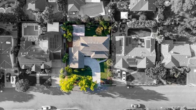 16251 Lilac Lane, Los Gatos CA: https://media.crmls.org/mediaz/7e689e0e-79e9-4b58-a6ff-06fe565fe5a6.jpg