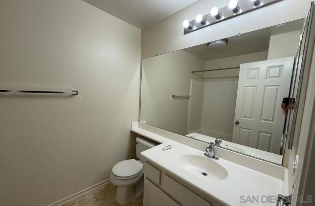 7770 Via Belfiore, San Diego CA: https://media.crmls.org/mediaz/7e68fef6-4442-4655-9692-be222ac8cee6.jpg