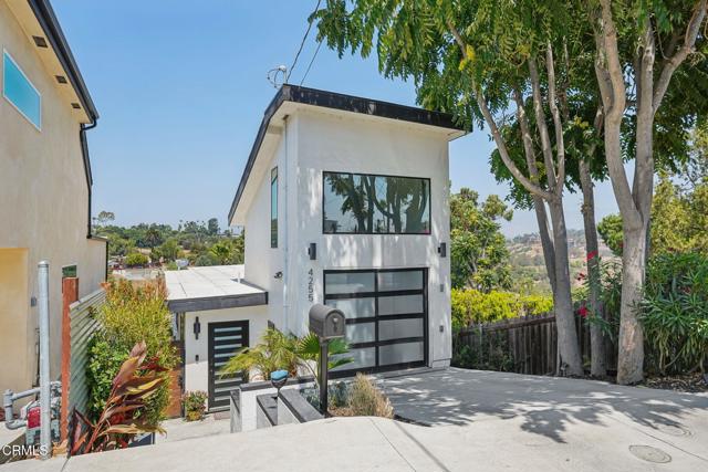 4255 Raynol Street, Los Angeles CA: https://media.crmls.org/mediaz/7e6980df-4a43-4650-a65f-05967dddf04c.jpg