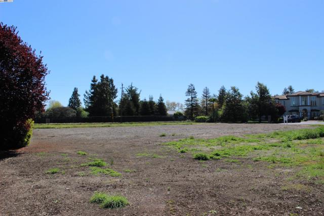 Image 12 of 19 For 8485 Ranch Rd