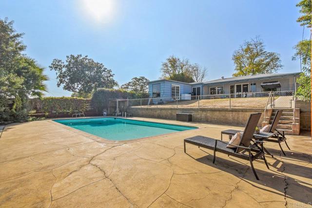 Detail Gallery Image 26 of 39 For 6114 Tarragona Dr, San Diego,  CA 92115 - 4 Beds | 2 Baths