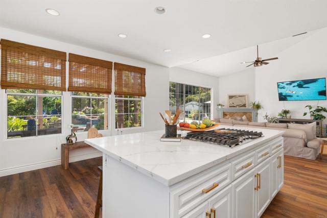2034 Ridgecrest Place, Escondido CA: https://media.crmls.org/mediaz/7e6a6b62-ac64-46da-98da-e932b8e838f9.jpg