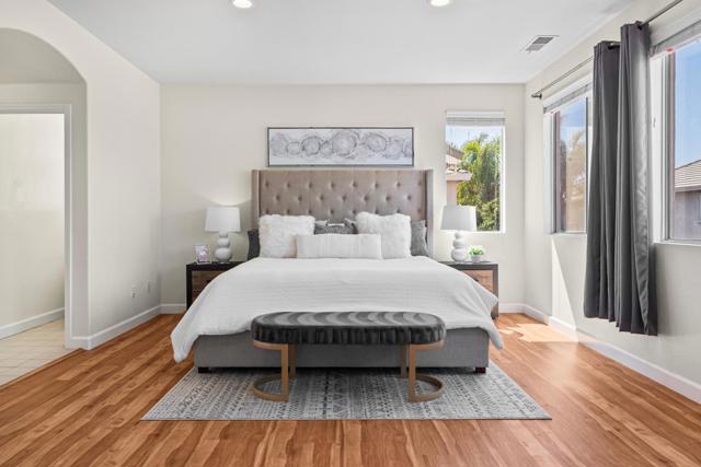 336 Arrowhead Way, Hayward CA: https://media.crmls.org/mediaz/7e6af559-2ac4-4832-a1b0-0e4e5456e807.jpg