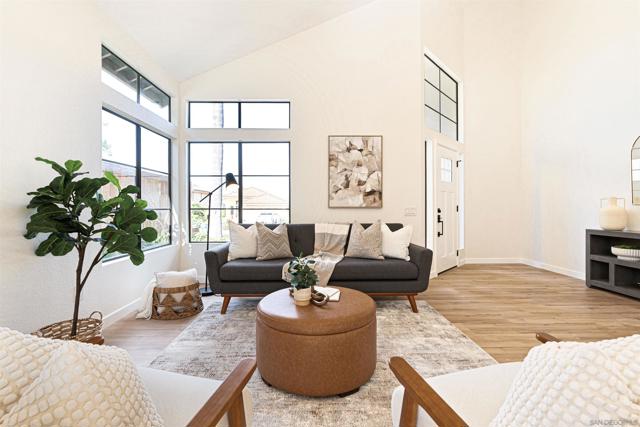 2064 White Birch Dr, Vista CA: https://media.crmls.org/mediaz/7e6b76f7-253b-48f6-927e-f0ab2300b88c.jpg
