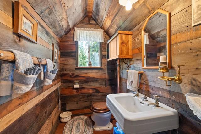 29380 Lassen Drive, Cold Springs CA: https://media.crmls.org/mediaz/7e6be6fc-cbb6-4822-940e-ed8e4c1ea2d0.jpg