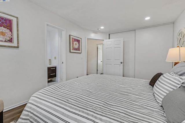 2715 Mosswood Dr, San Jose CA: https://media.crmls.org/mediaz/7e6c4d31-e46b-46dc-a690-4ca1a78dfe76.jpg