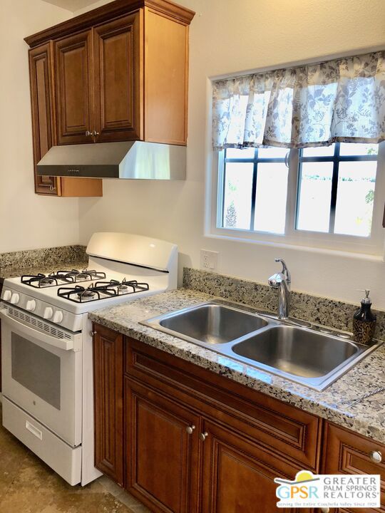 31305 Desert Moon Drive, Thousand Palms CA: https://media.crmls.org/mediaz/7e6c5f9c-4cbb-4039-bd75-ed8a333651e5.jpg