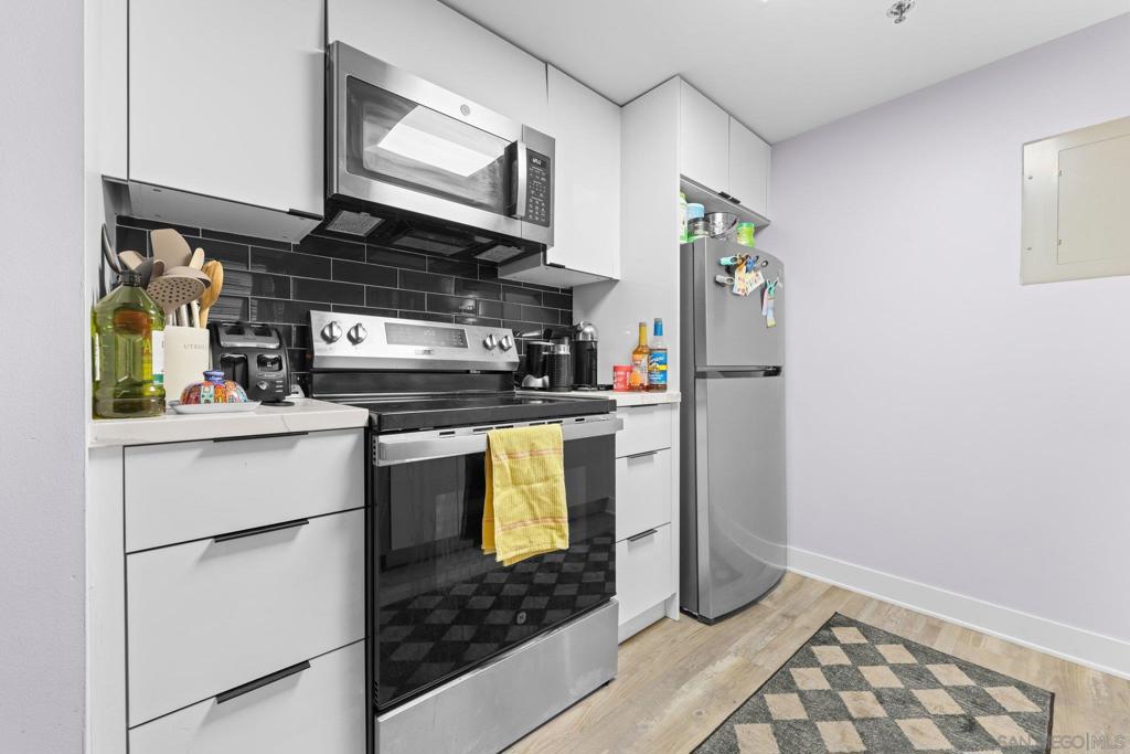 425 Beech St - photo 13