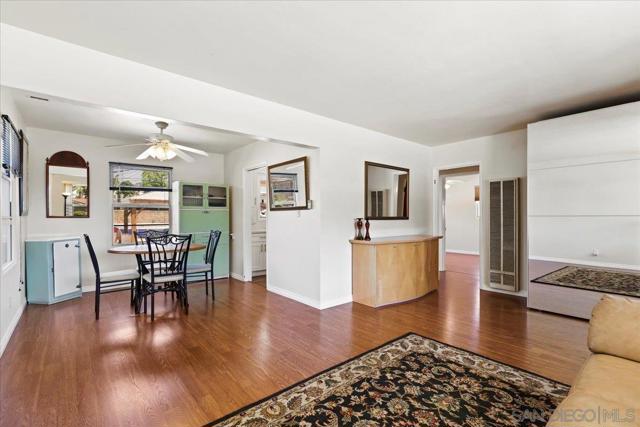 1658 Greenfield Dr, El Cajon CA: https://media.crmls.org/mediaz/7e6ee0fd-9c72-4ed3-a6c0-1cf030ece86c.jpg