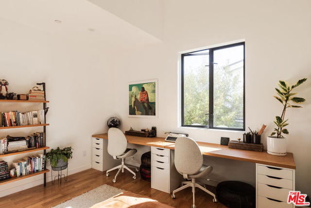 Image 21 of 38 For 4052 Jennings Drive