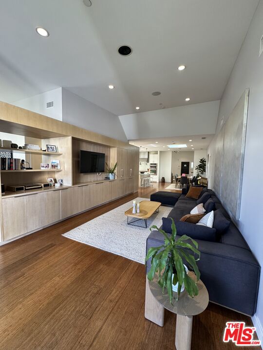 MLS #25623339 image #16