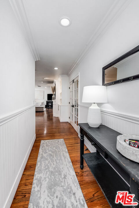 5711 Colbath Avenue, Valley Glen CA: https://media.crmls.org/mediaz/7e70c8c3-d02f-4e0e-ab22-06a863cd9a76.jpg