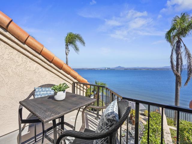 103 Tunapuna Ln, Coronado CA: https://media.crmls.org/mediaz/7e70f995-62ea-4a2e-8a4a-2501c514b6a6.jpg