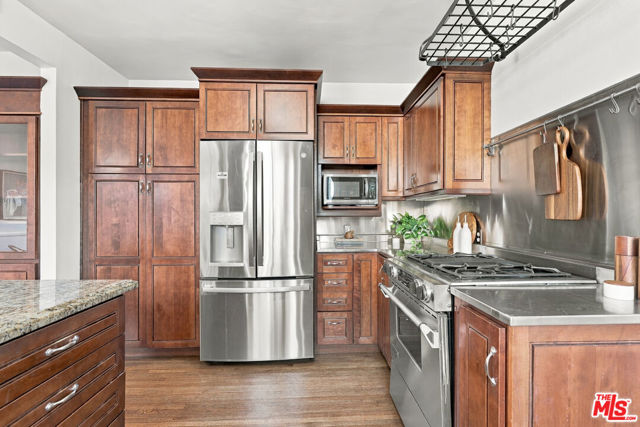 1017 North Howard Street photo 17