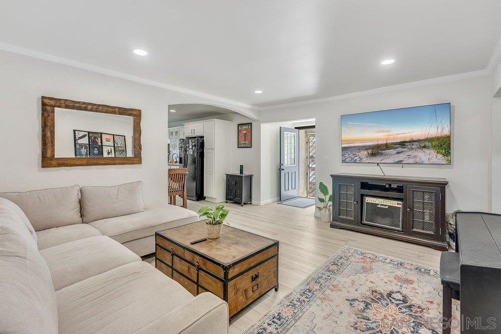 711 Island Ct - photo 13