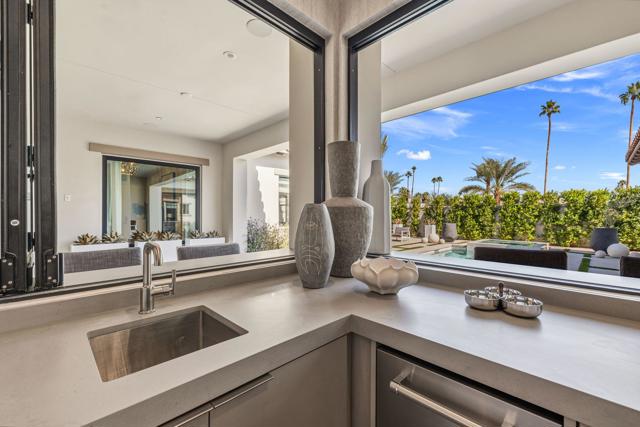 75229 Hancock Place, Indian Wells CA: https://media.crmls.org/mediaz/7e72a245-1f31-49ee-99dc-8c2ad03740e7.jpg