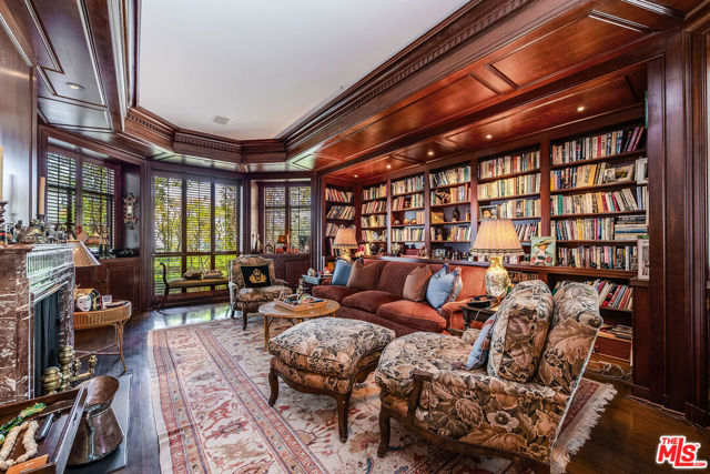 11080 Chalon Road, Los Angeles CA: https://media.crmls.org/mediaz/7e73d25f-7b91-4384-858d-3755bde28f24.jpg