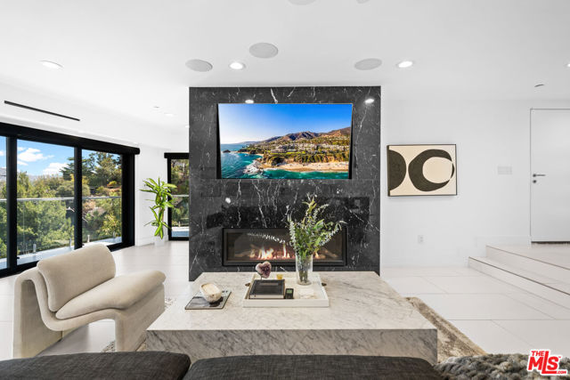 7141 Woodrow Wilson Drive, Los Angeles CA: https://media.crmls.org/mediaz/7e7439f0-fd36-45b0-8efc-810fa0febaa5.jpg