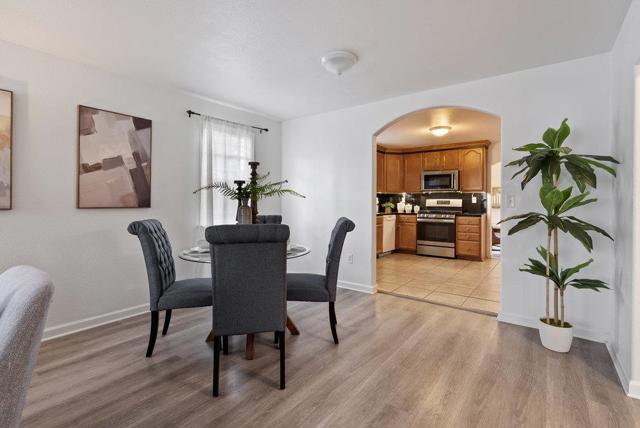 140 Sally Street, Hollister CA: https://media.crmls.org/mediaz/7e74b723-df8b-46fb-b4f0-10b3e7a72736.jpg