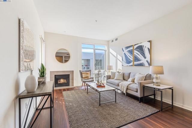 1655 N California Blvd, Walnut Creek CA: https://media.crmls.org/mediaz/7e755ffa-d63f-4870-9908-875921e46bc4.jpg