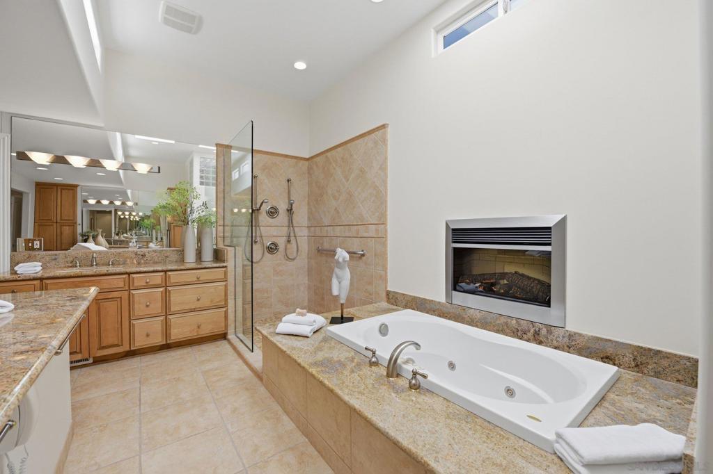 1821 Caminito Monrovia - photo 18