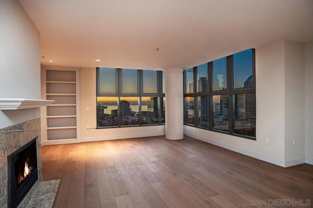 645 Front Street, San Diego CA: https://media.crmls.org/mediaz/7e76fb0d-112d-4d12-948c-c6ddf9bc3d1c.jpg