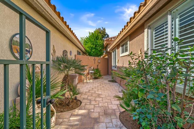 42591 Saladin Drive, Palm Desert, CA 92211